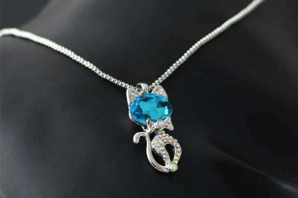 Austrian Crystal Cat Necklace & Earrings Fashion Jewelry Set
