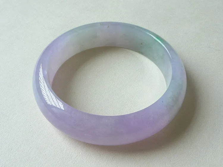 Natural Jade Bangle Jadeite Bangle Internal Diameter 56mm BER219