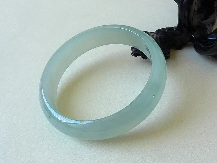 Natural Jade Bangle Jadeite Bangle Internal Diameter 57mm BER022